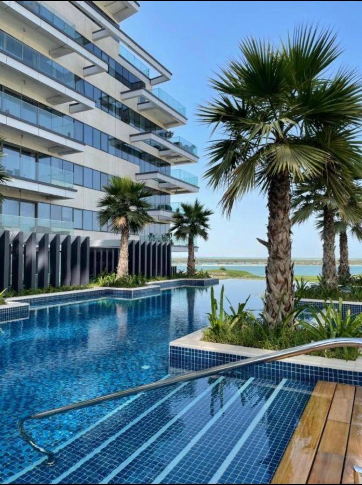 Spectacular Corner At Yas - Private * Abou Dabi