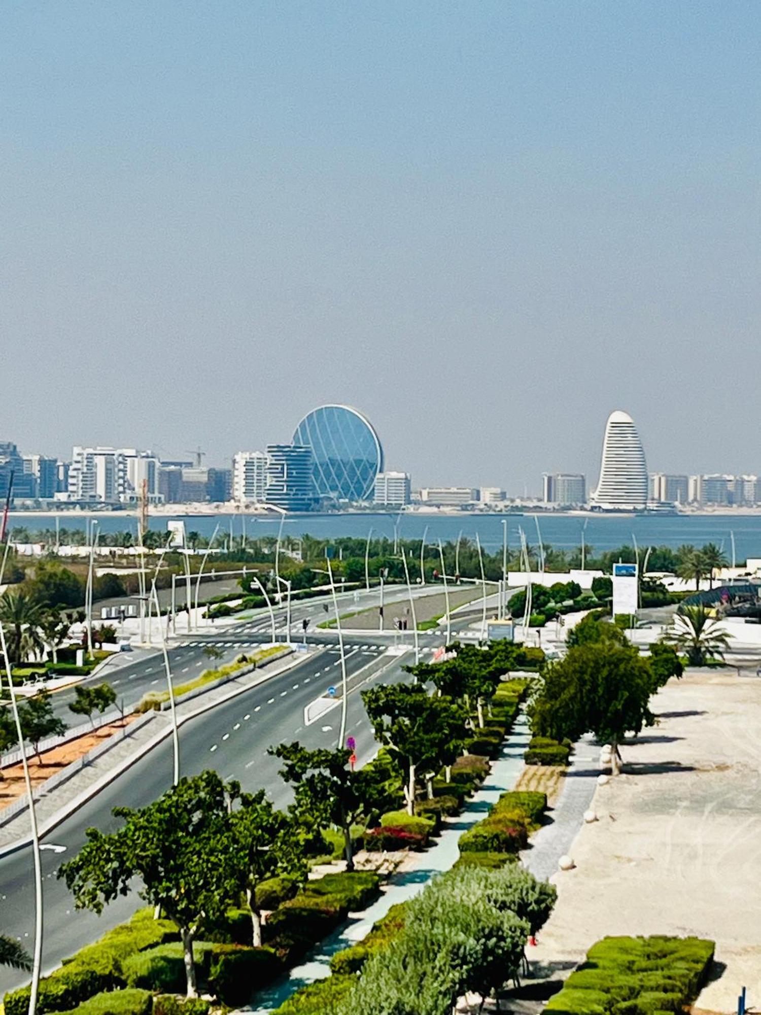 Spectacular Corner At Yas - Private * Abou Dabi